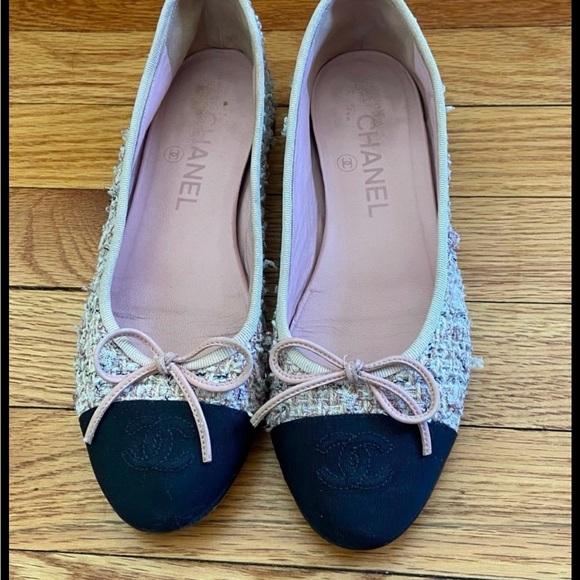 CHANEL Shoes - Chanel pink ballet flats 36.5 tweed